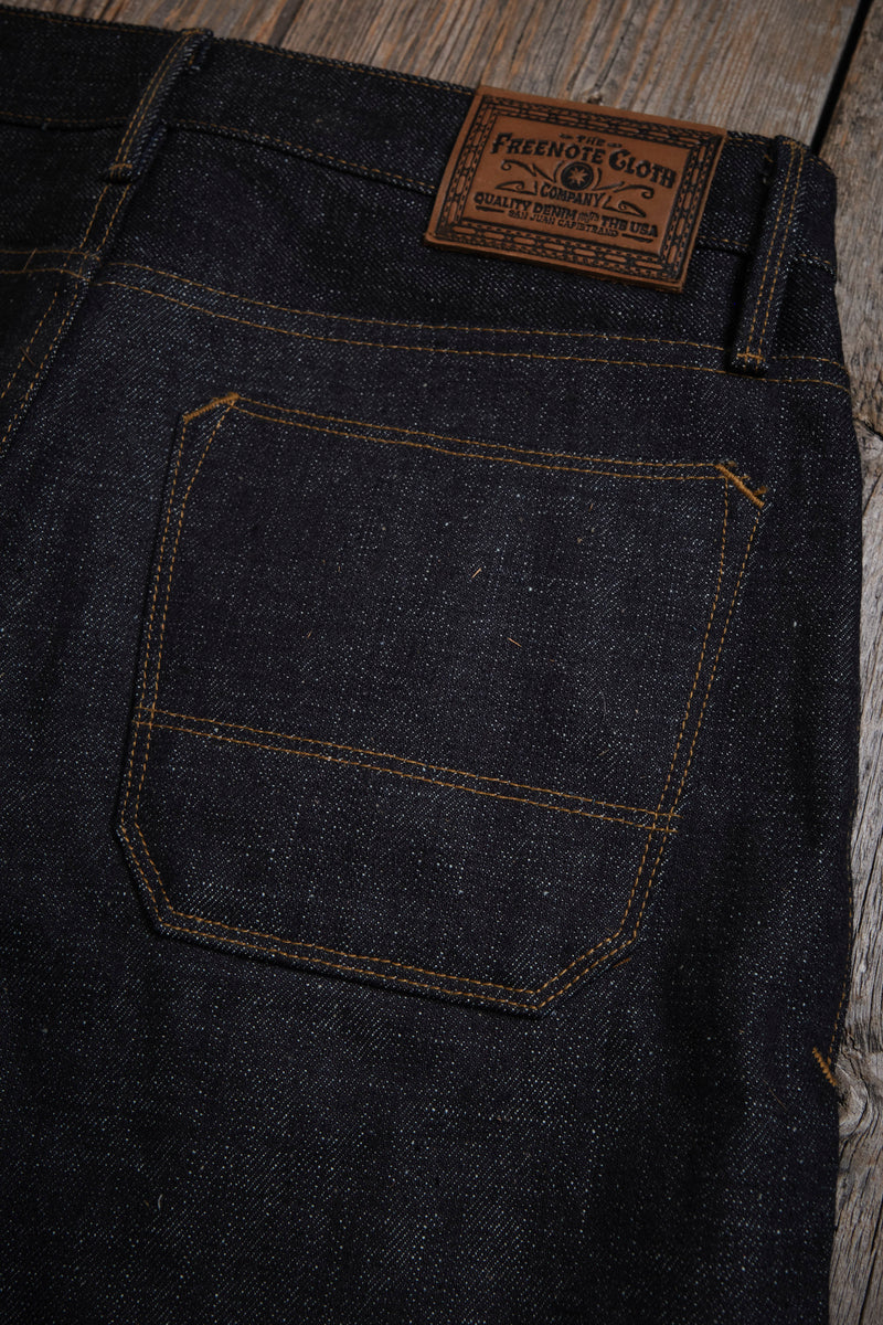 TRABUCO CLASSIC STRAIGHT 17 OZ INDIGO SLUB DENIM