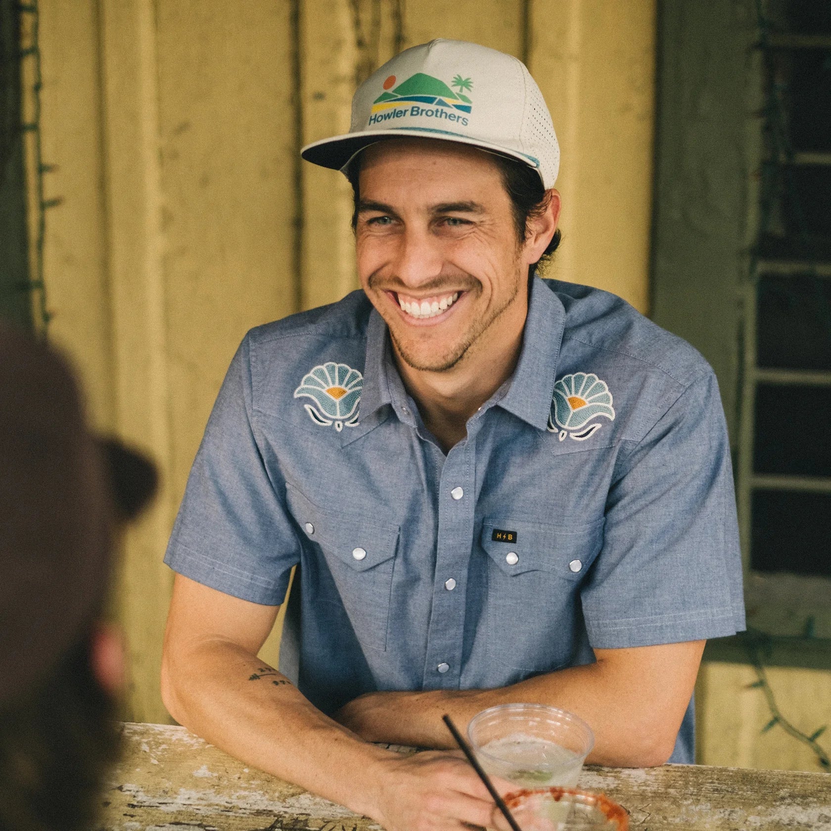 Crosscut Deluxe Shortsleeve Shirt - Fresh Blooms : Indigo