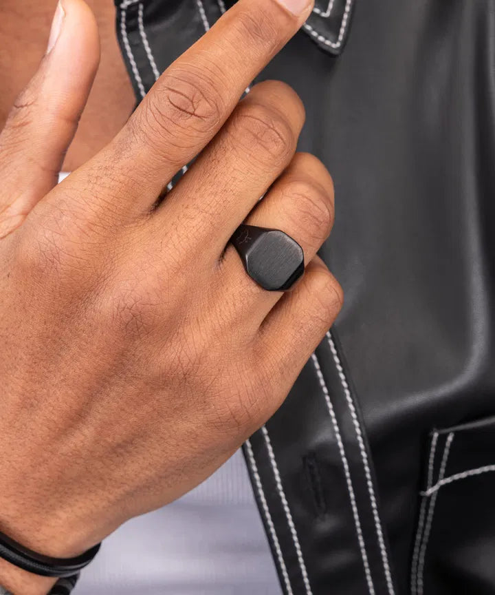 Signet Ring 16mm Classic Black