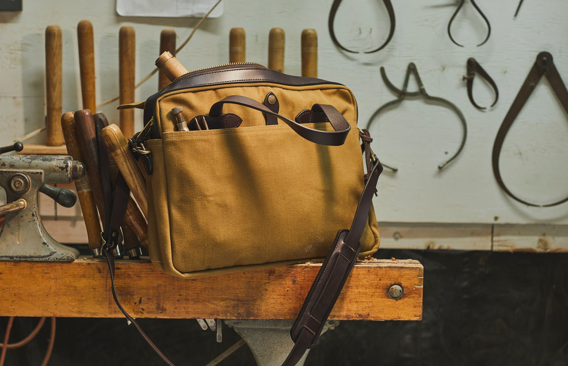 RUGGED TWILL ORIGINAL BRIEFCASE - TAN